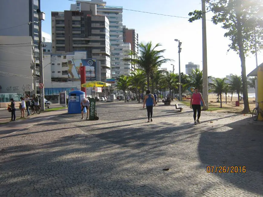 Foto 1 de Apartamento com 3 Quartos para alugar, 75m² em Praia da Costa, Vila Velha