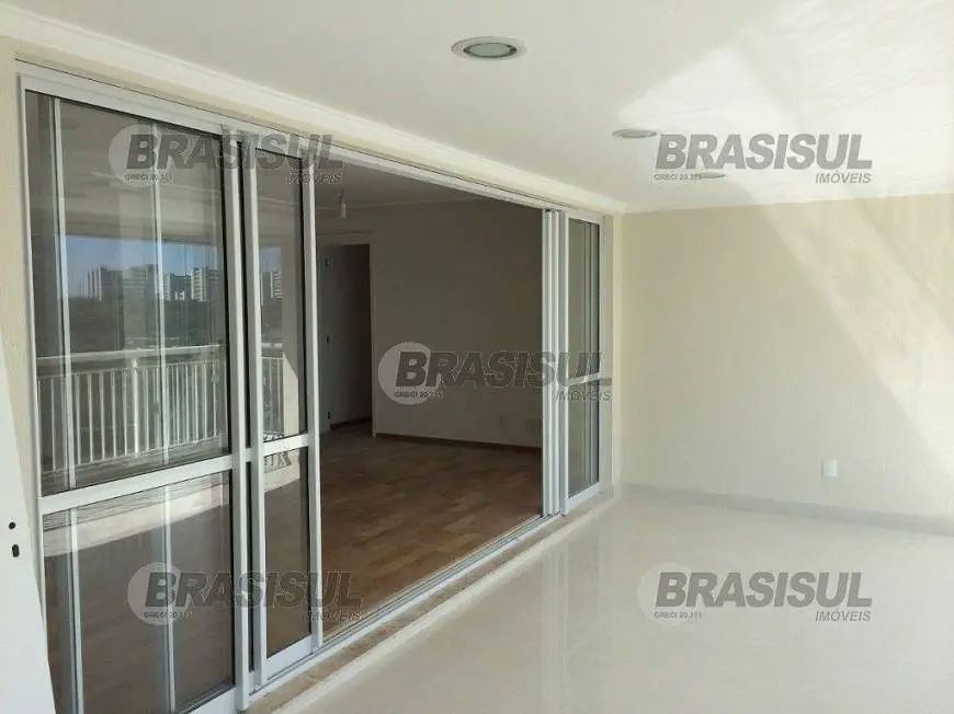 Foto 1 de Apartamento com 3 Quartos à venda, 160m² em Santo Amaro, São Paulo