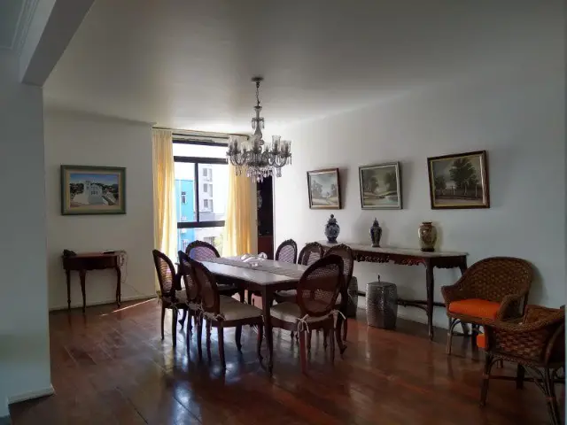 Foto 3 de Apartamento com 4 Quartos à venda, 240m² em Barra, Salvador
