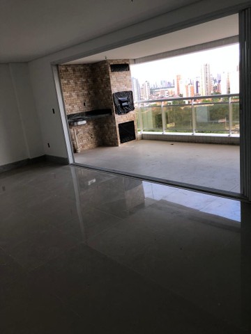 Foto 1 de Apartamento com 4 Quartos à venda, 173m² em Engenheiro Luciano Cavalcante, Fortaleza