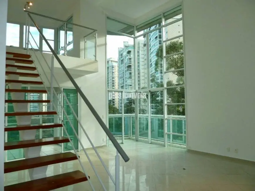 Foto 1 de Apartamento com 4 Quartos para alugar, 212m² em Villaggio Panamby, São Paulo