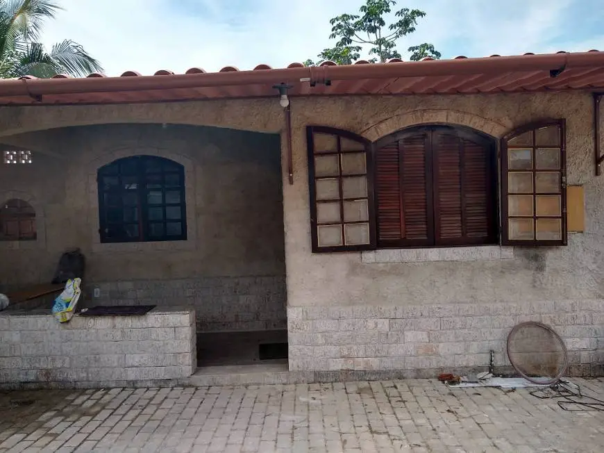 Foto 1 de Casa com 2 Quartos à venda, 65m² em Canto do Rio, Seropédica