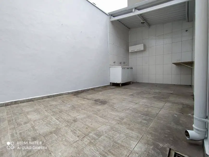 Foto 2 de Casa com 2 Quartos à venda, 126m² em Vila Ema, São Paulo