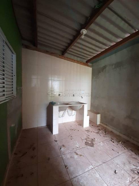 Foto 4 de Casa com 2 Quartos para alugar, 59m² em Vila Esperança, Dourados