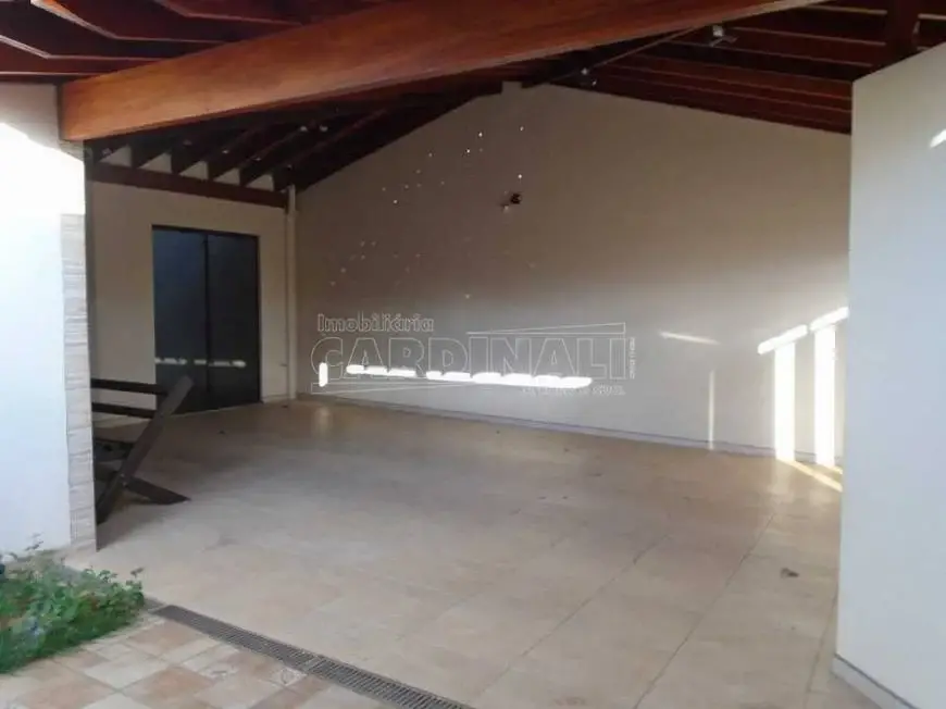 Foto 1 de Casa com 3 Quartos para alugar, 200m² em Parque Fehr, São Carlos