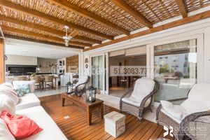 Foto 3 de Casa com 4 Quartos à venda, 510m² em Boa Vista, Porto Alegre