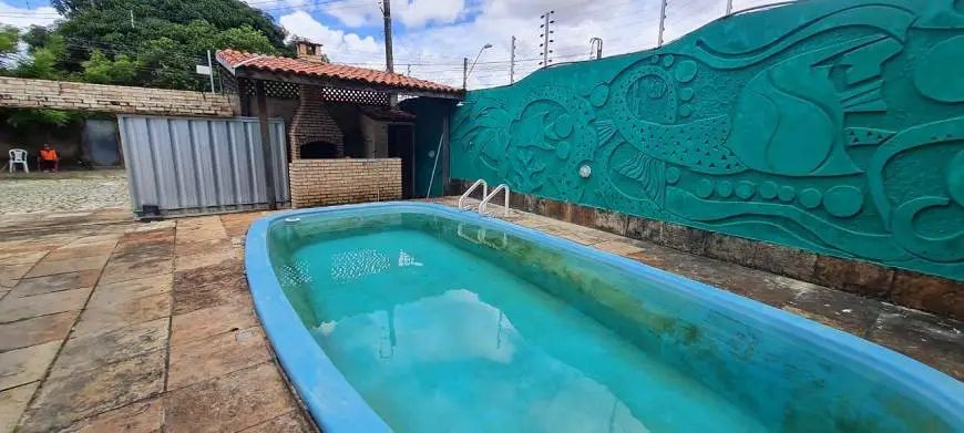 Foto 5 de Casa com 5 Quartos à venda, 200m² em Engenheiro Luciano Cavalcante, Fortaleza
