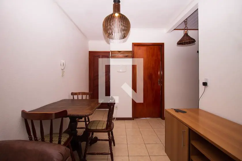 Foto 4 de Casa de Condomínio com 1 Quarto para alugar, 40m² em Guarujá, Porto Alegre