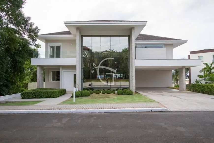 Foto 1 de Casa de Condomínio com 4 Quartos à venda, 1027m² em América, Joinville