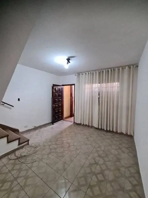 Foto 1 de Sobrado com 2 Quartos para alugar, 80m² em Vila Guarani, São Paulo