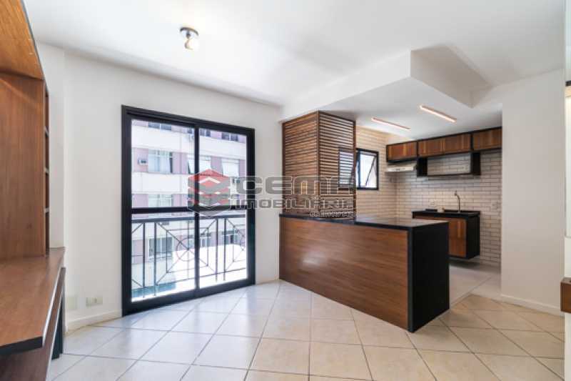 Foto 1 de Apartamento com 2 Quartos para alugar, 58m² em Botafogo, Rio de Janeiro