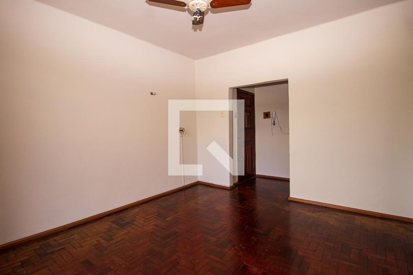 Foto 3 de Apartamento com 2 Quartos para alugar, 75m² em Glória, Porto Alegre