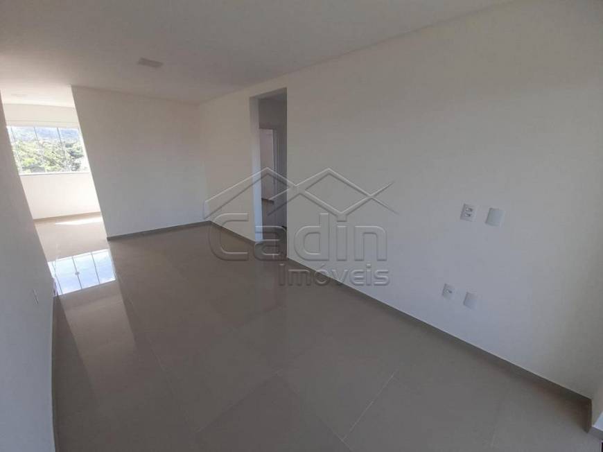 Foto 4 de Apartamento com 2 Quartos para alugar, 65m² em Gravata, Navegantes