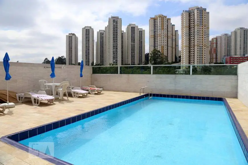 Foto 1 de Apartamento com 2 Quartos para alugar, 57m² em Jardim América, Taboão da Serra