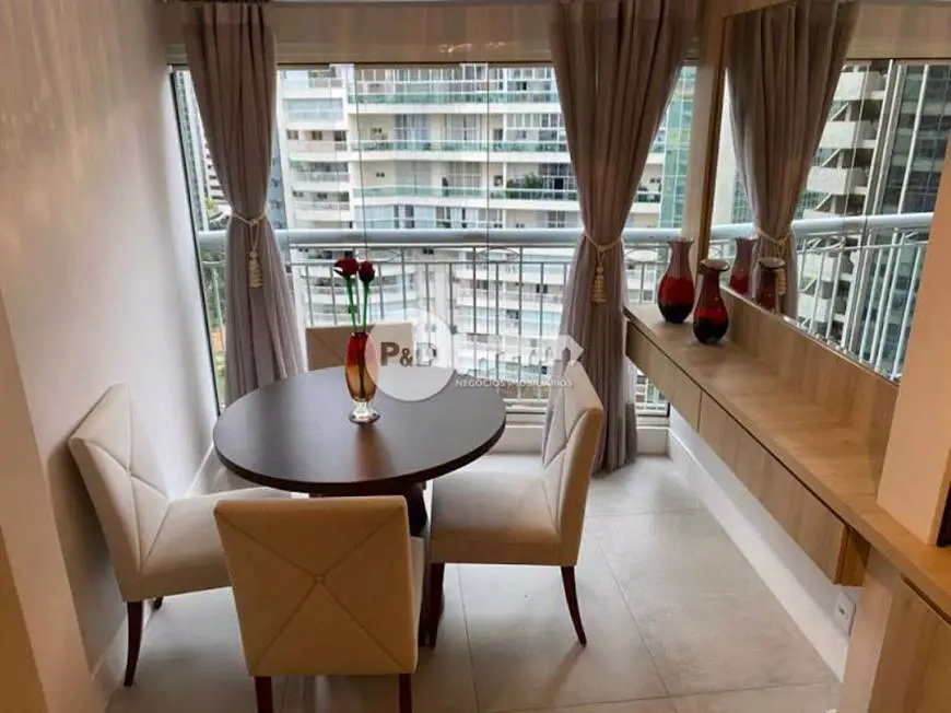 Foto 1 de Apartamento com 2 Quartos à venda, 54m² em Jardins, São Paulo