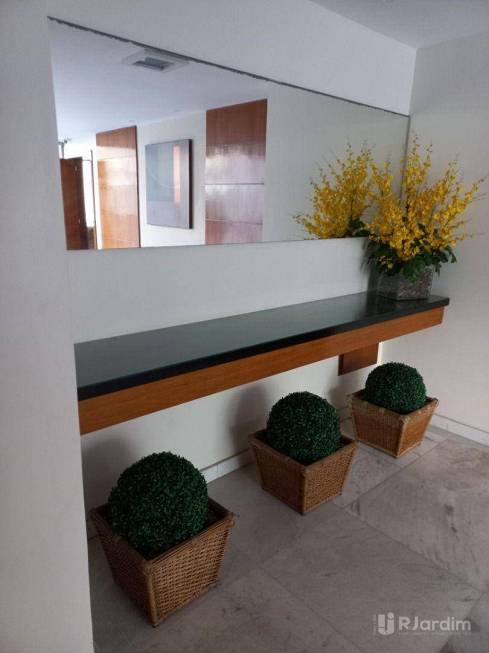 Foto 2 de Apartamento com 3 Quartos para alugar, 120m² em Leblon, Rio de Janeiro