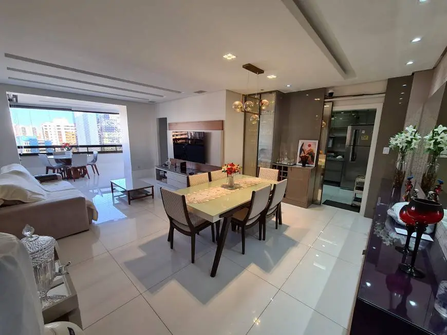 Foto 1 de Apartamento com 3 Quartos à venda, 135m² em Loteamento Aquarius, Salvador