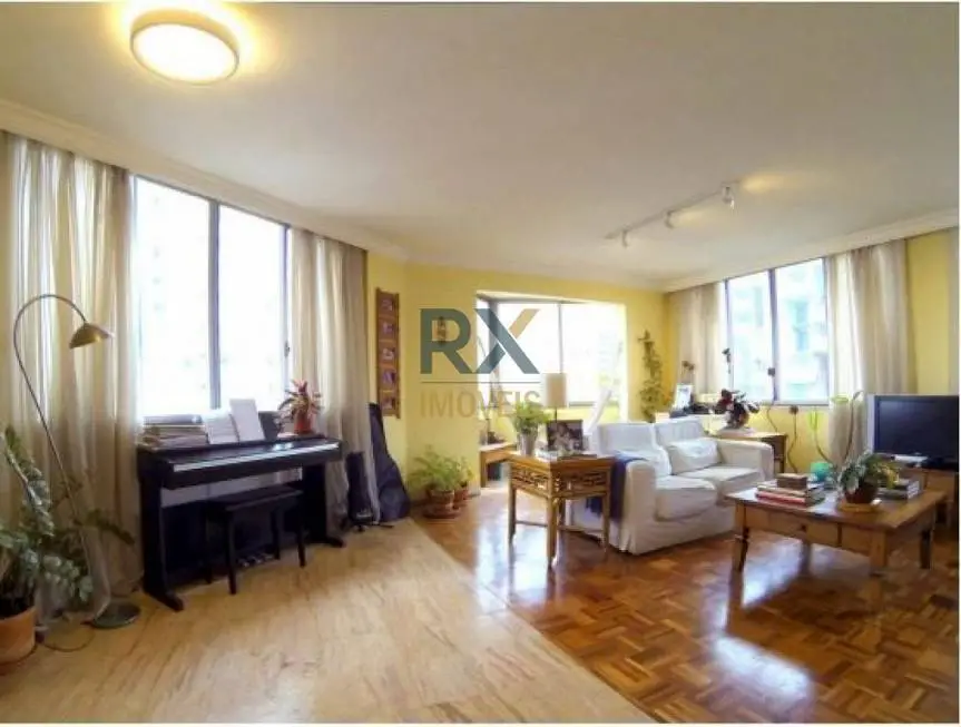 Foto 2 de Apartamento com 3 Quartos à venda, 201m² em Sumarezinho, São Paulo
