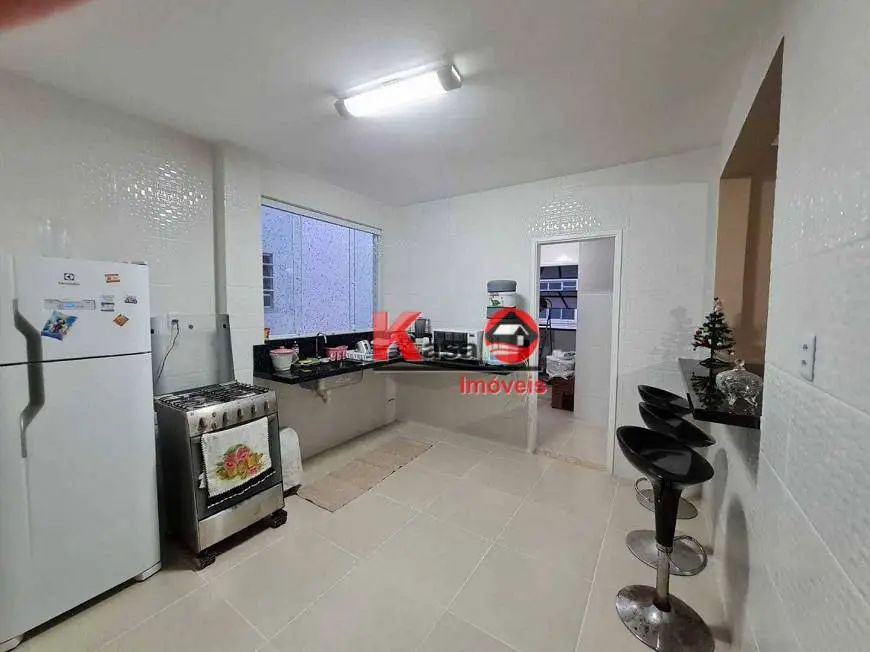Foto 3 de Apartamento com 4 Quartos à venda, 141m² em Embaré, Santos