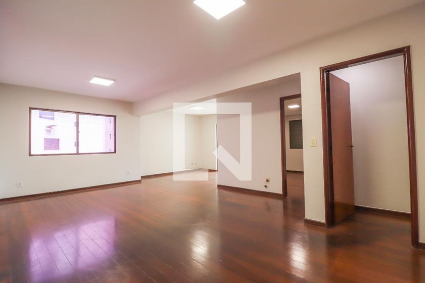 Foto 1 de Apartamento com 4 Quartos para alugar, 140m² em Setor Central, Goiânia