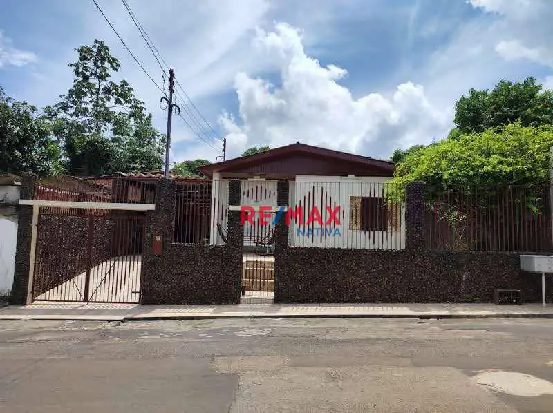 Foto 3 de Casa com 3 Quartos à venda, 170m² em Dom Pedro, Manaus