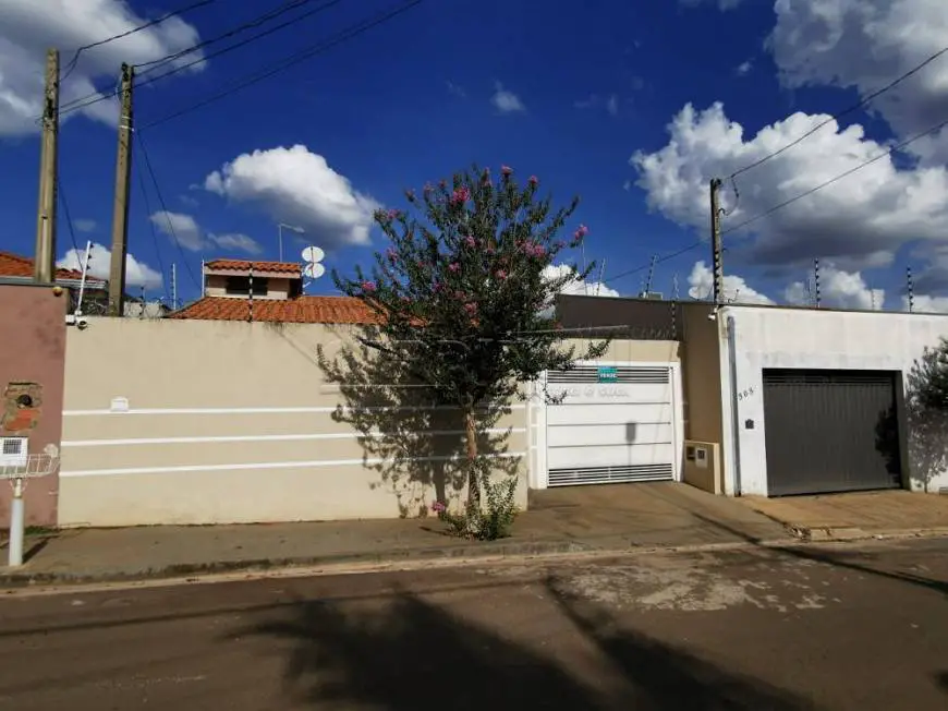 Foto 1 de Casa com 3 Quartos para alugar, 140m² em Jardim Serra Azul, Araraquara