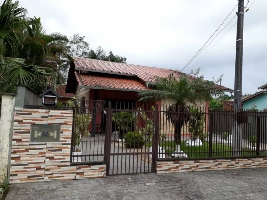 Foto 2 de Casa com 3 Quartos à venda, 90m² em João Costa, Joinville