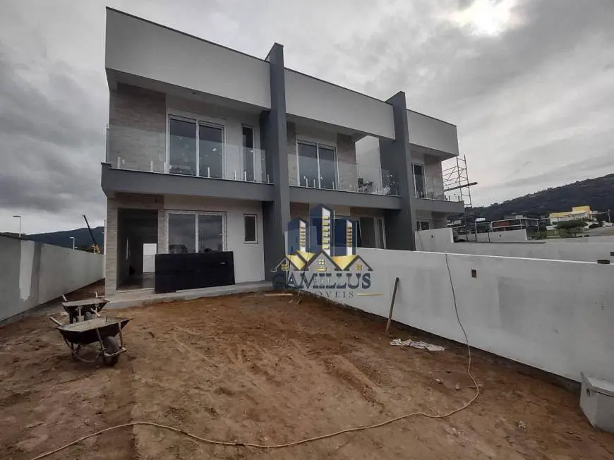 Foto 2 de Casa com 3 Quartos à venda, 170m² em Lagoa da Conceição, Florianópolis