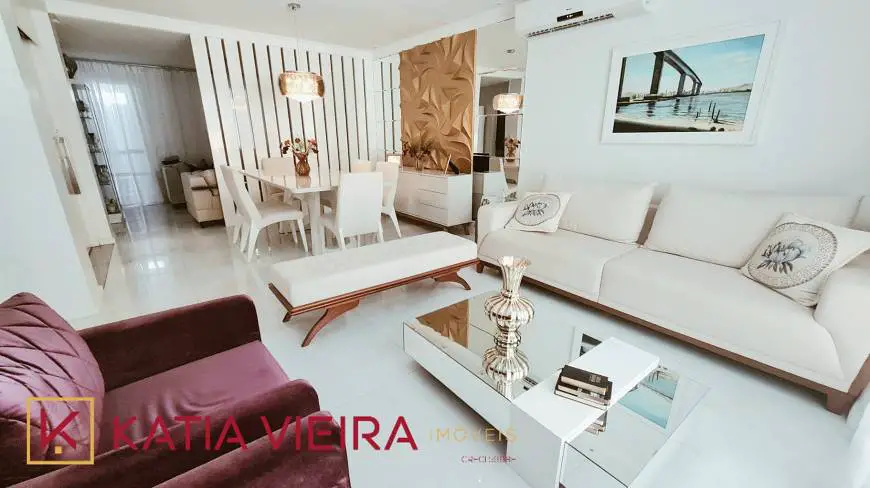 Foto 1 de Casa de Condomínio com 4 Quartos à venda, 180m² em Jardim Camburi, Vitória