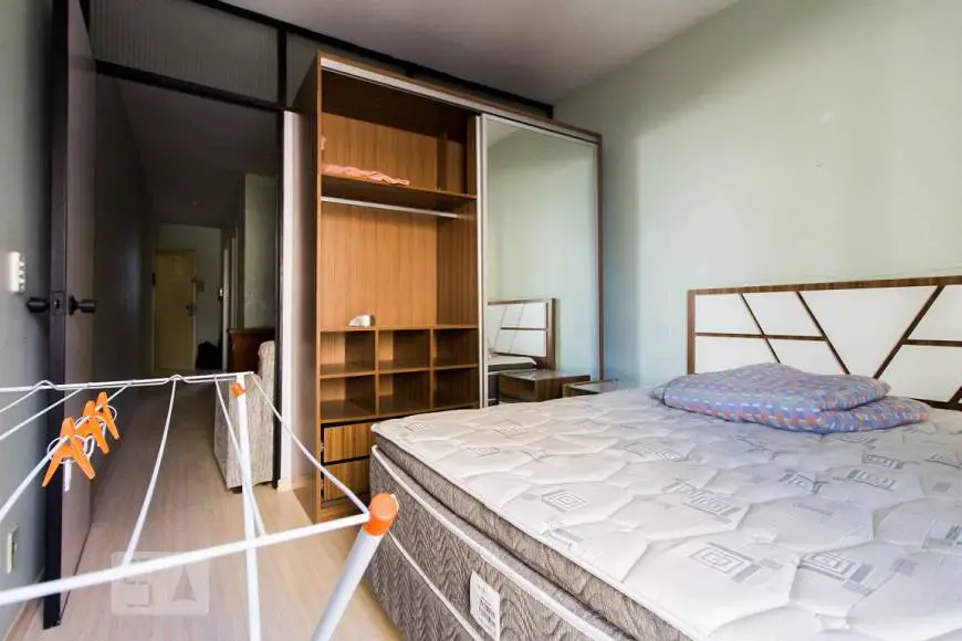 Foto 4 de Apartamento com 1 Quarto para alugar, 40m² em Centro Histórico, Porto Alegre