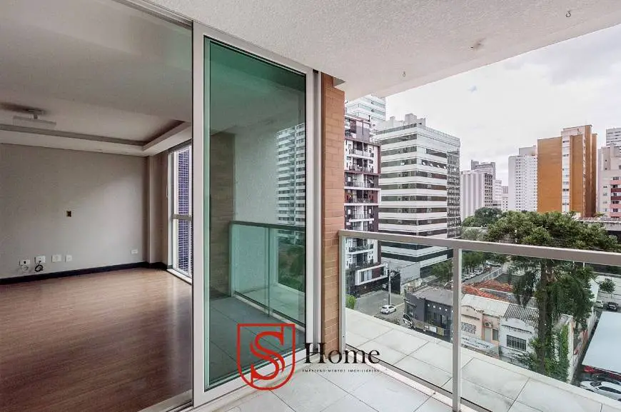 Foto 4 de Apartamento com 2 Quartos para alugar, 109m² em Batel, Curitiba