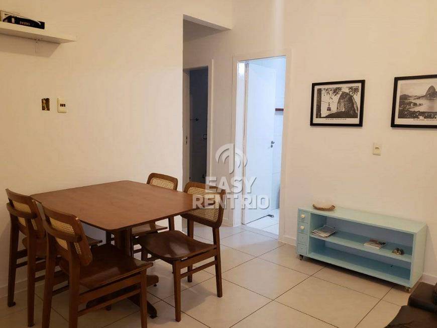 Foto 4 de Apartamento com 2 Quartos para alugar, 61m² em Copacabana, Rio de Janeiro