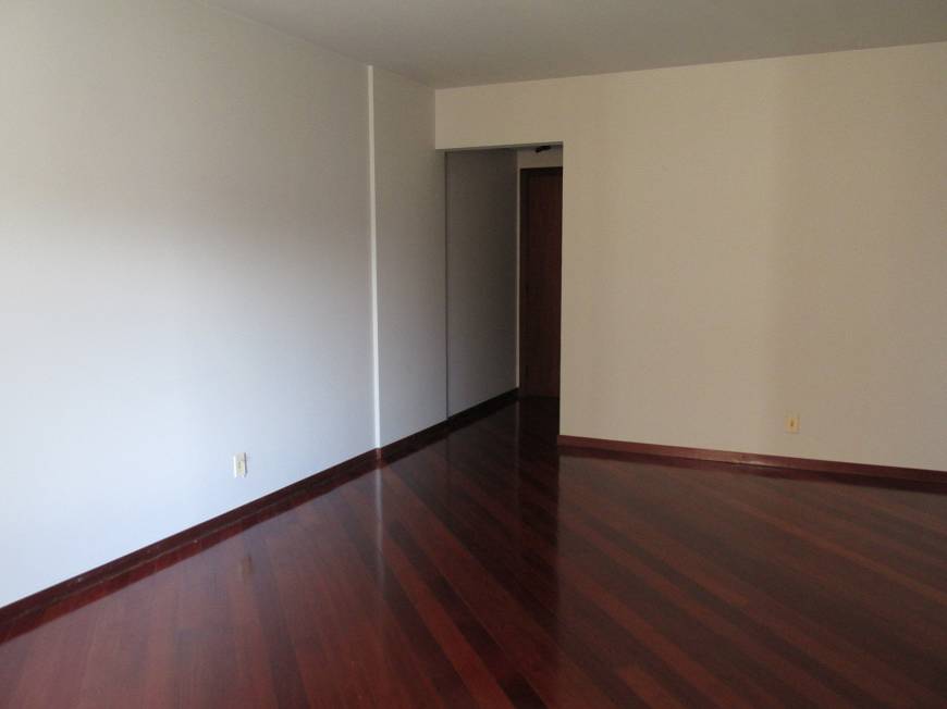Foto 3 de Apartamento com 3 Quartos para alugar, 100m² em Centro, Londrina