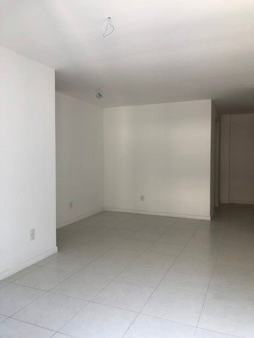 Foto 5 de Apartamento com 3 Quartos à venda, 70m² em Mangabeiras, Maceió