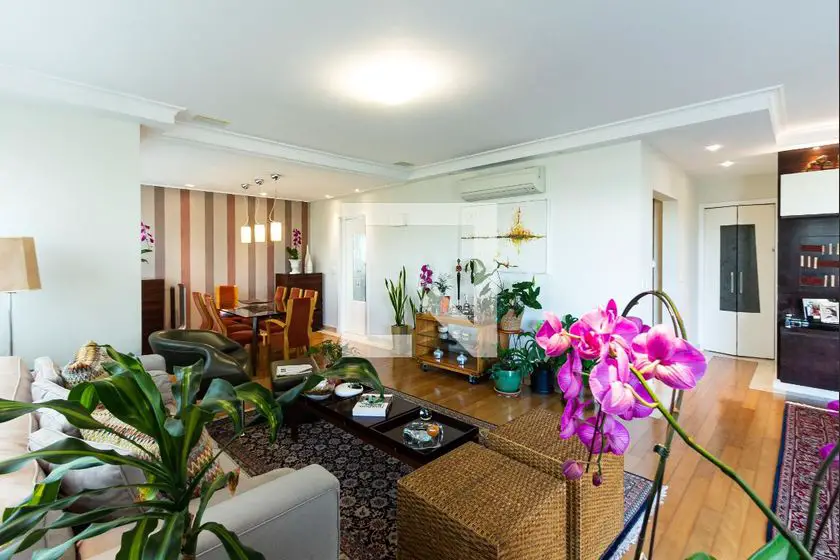 Foto 2 de Apartamento com 3 Quartos para alugar, 186m² em Moema, São Paulo