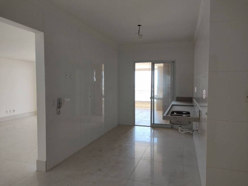 Foto 3 de Apartamento com 4 Quartos à venda, 251m² em Canto do Forte, Praia Grande
