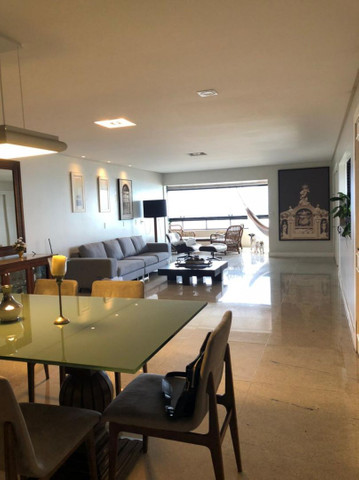 Foto 1 de Apartamento com 5 Quartos à venda, 250m² em Farol, Maceió