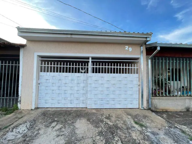Foto 1 de Casa com 2 Quartos à venda, 100m² em Centro, Alfenas