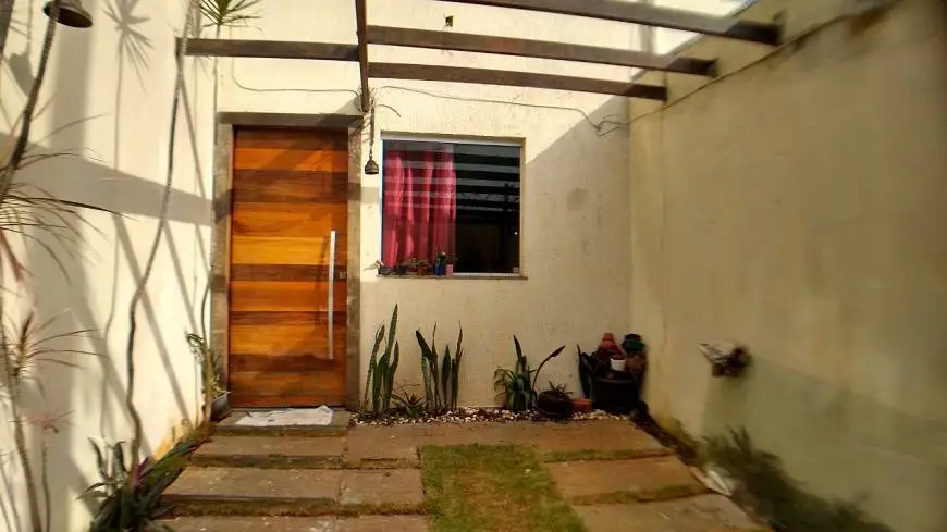 Foto 1 de Casa com 2 Quartos à venda, 65m² em Havaí, Belo Horizonte