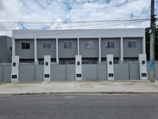 Foto 1 de Casa com 2 Quartos à venda, 55m² em Laranjal, São Gonçalo