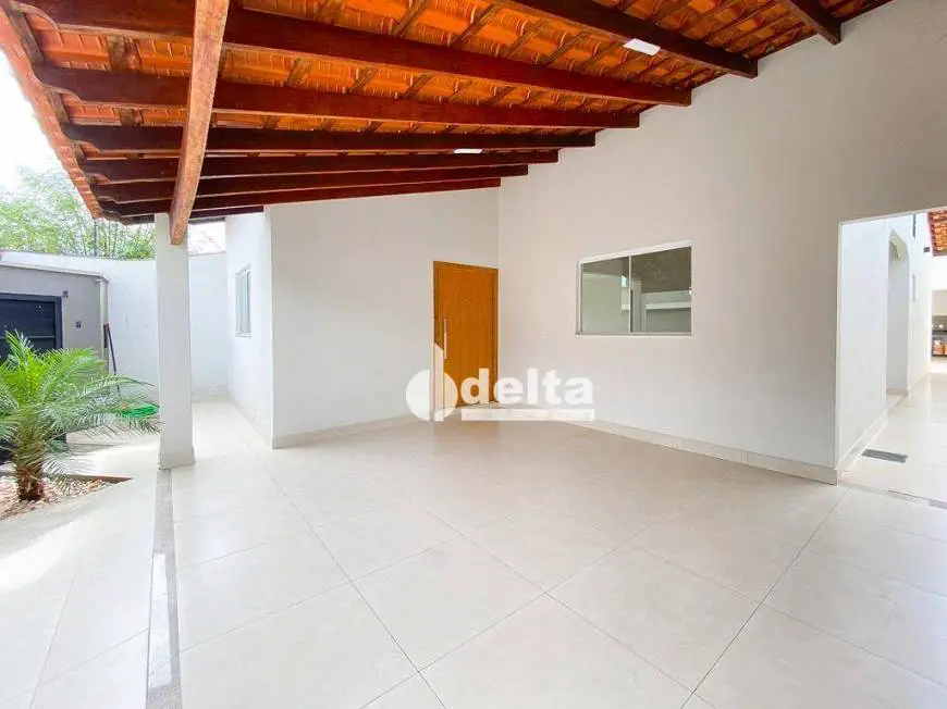 Foto 1 de Casa com 3 Quartos à venda, 170m² em Jardim America II, Uberlândia