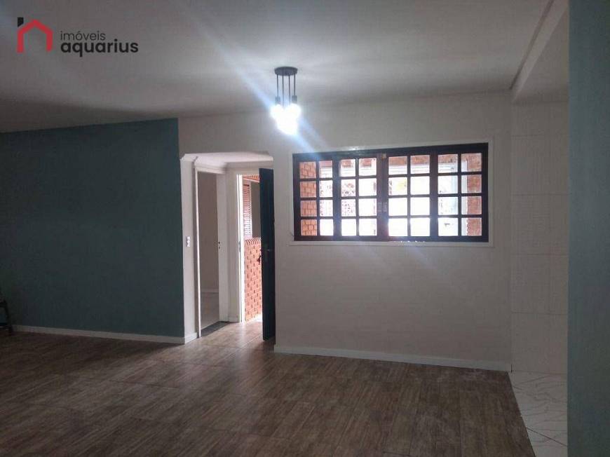 Foto 1 de Casa com 3 Quartos para alugar, 98m² em Jardim São Dimas, São José dos Campos