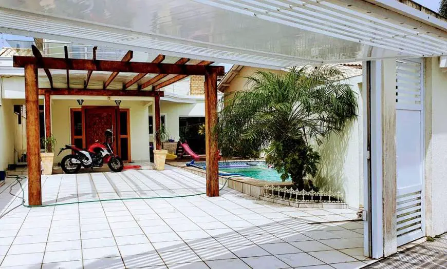 Foto 1 de Sobrado com 3 Quartos à venda, 150m² em Balneario Florida, Praia Grande