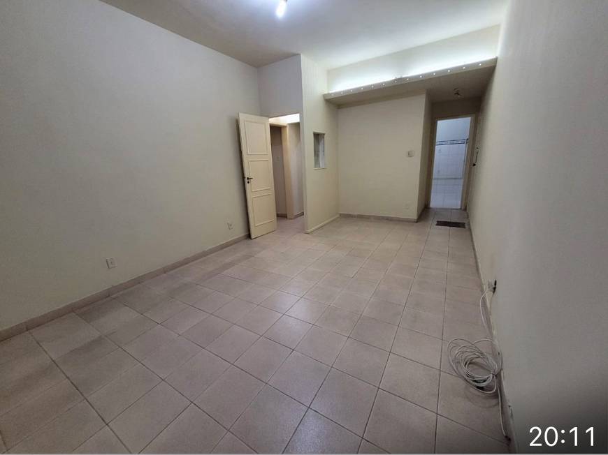 Foto 5 de Apartamento com 2 Quartos para alugar, 80m² em Copacabana, Rio de Janeiro