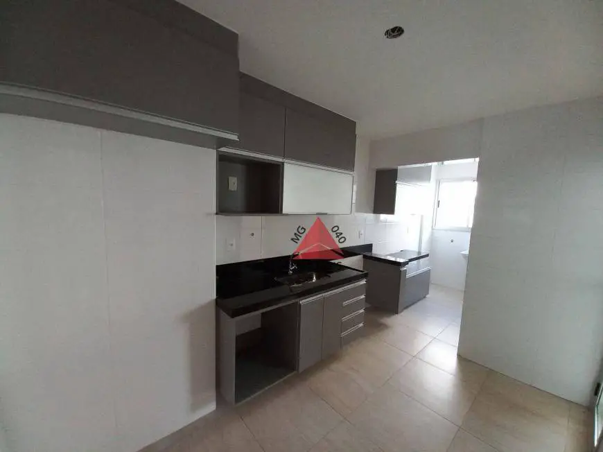 Foto 3 de Apartamento com 3 Quartos à venda, 192m² em Estoril, Belo Horizonte