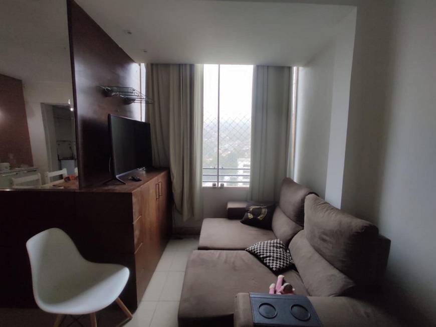 Foto 2 de Apartamento com 3 Quartos à venda, 78m² em Estoril, Belo Horizonte