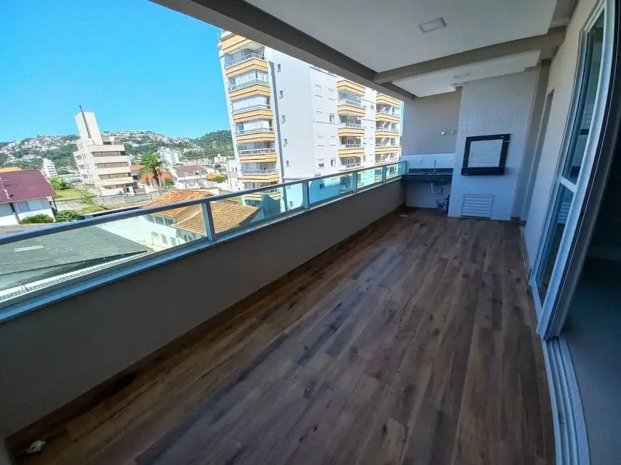Foto 1 de Apartamento com 3 Quartos à venda, 142m² em Floresta, São José