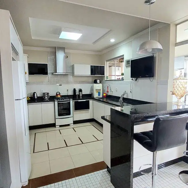 Foto 3 de Apartamento com 3 Quartos à venda, 148m² em Recanto Tropical, Cascavel