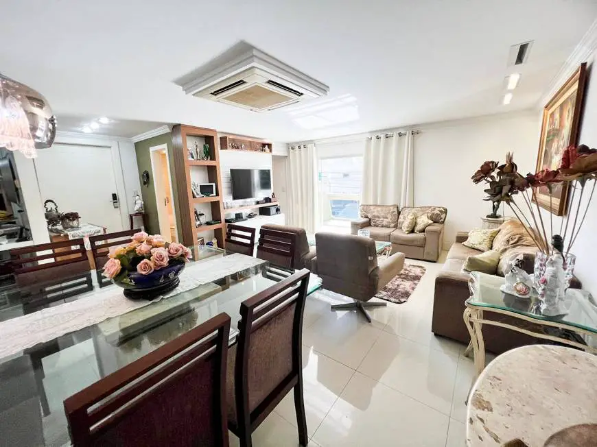 Foto 3 de Apartamento com 4 Quartos à venda, 265m² em Jardim da Penha, Vitória