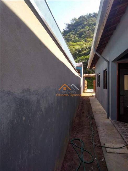 Foto 5 de Casa com 2 Quartos para alugar, 270m² em Massaguaçu, Caraguatatuba